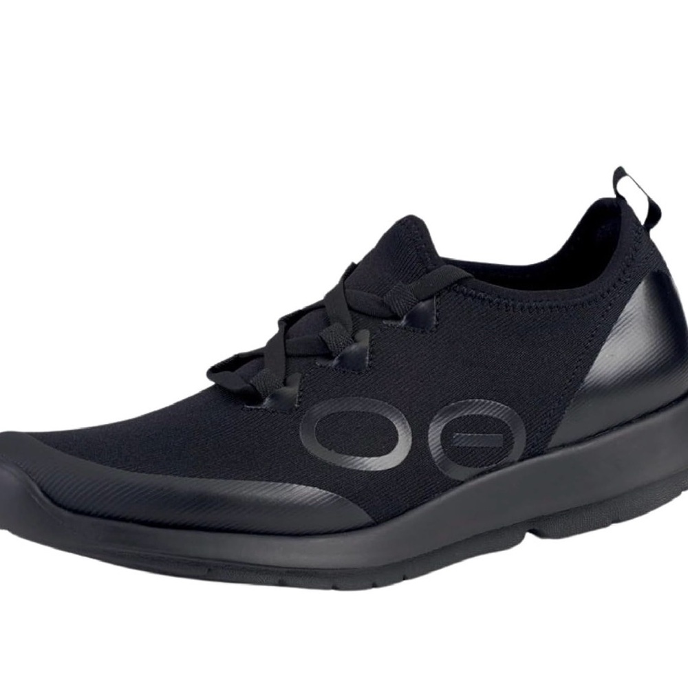 NEW IN BOX - OOFOS Men's OOMG Sport Low Black Sneakers 11.5